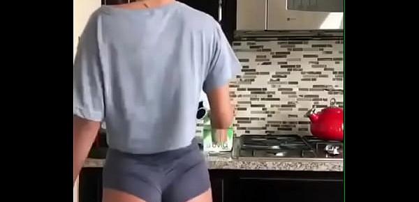  Sommer Ray make morning coffee. Lovely teen with perfect ass.